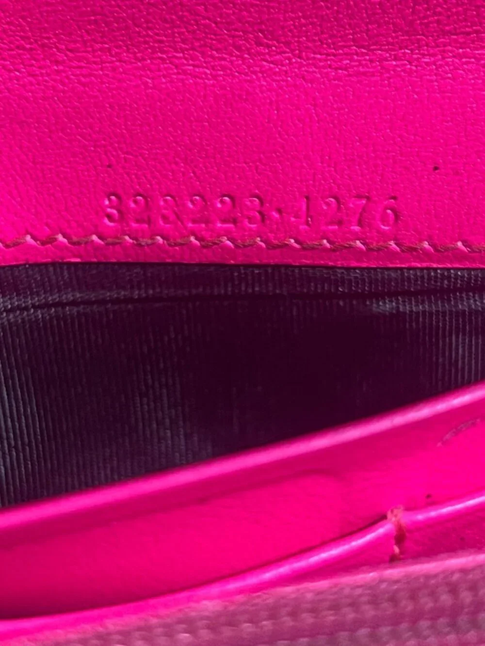 Gucci GG Canvas Monogram Wallet With Heart Accent & Chain Strap in OG box